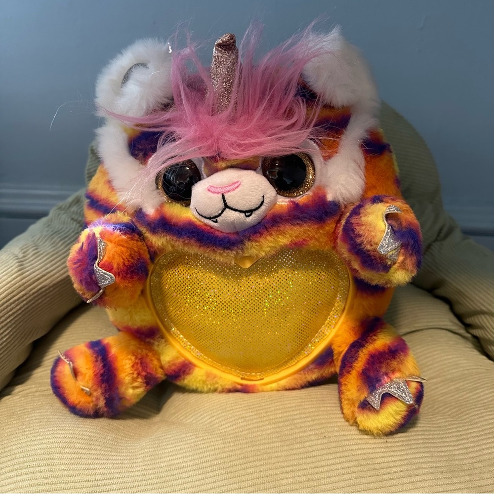 Zuru Rainbocorns |Wild Heart Surprise| Series 3 Roxy|Tiger Tigercorn  Plush